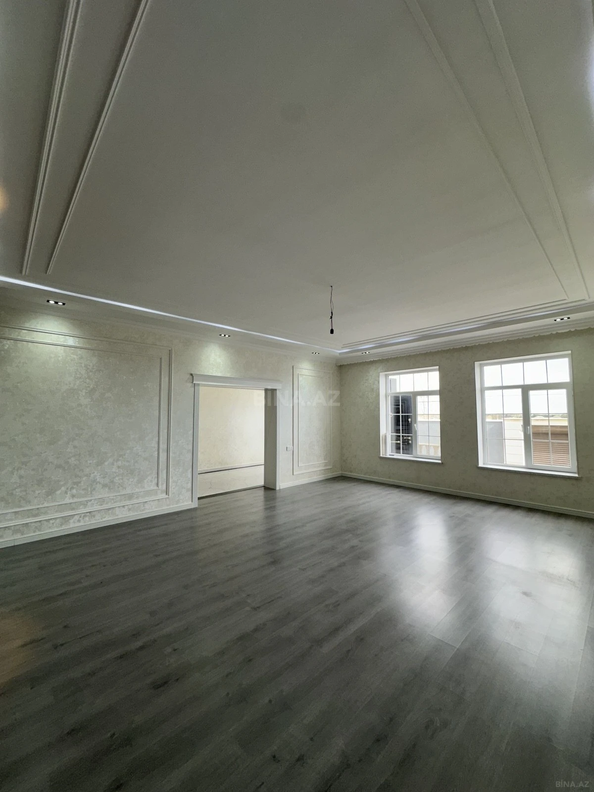 Satılır 6 otaqlı həyət evi 200 m²