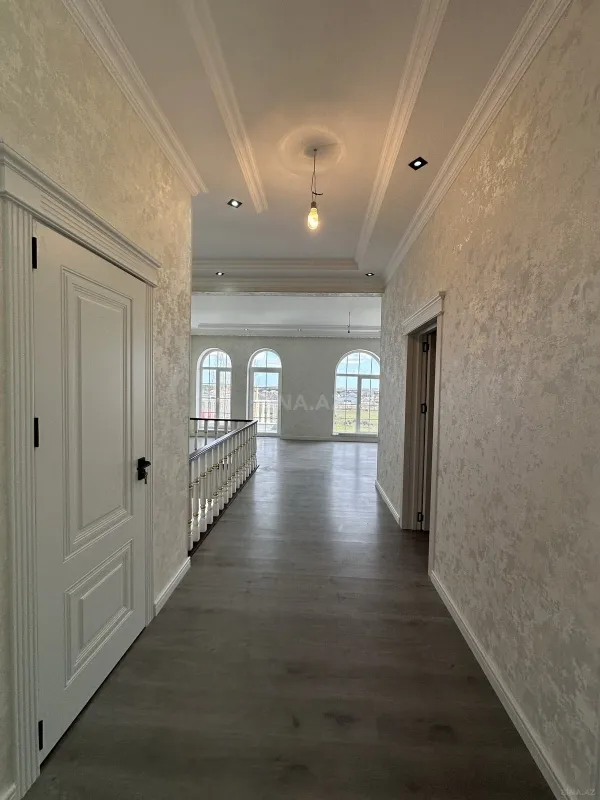 Satılır 6 otaqlı həyət evi 200 m²