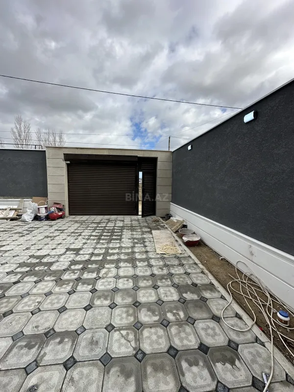 Satılır 6 otaqlı həyət evi 200 m²