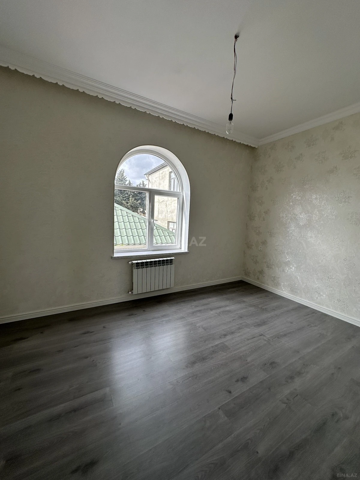 Satılır 6 otaqlı həyət evi 200 m²