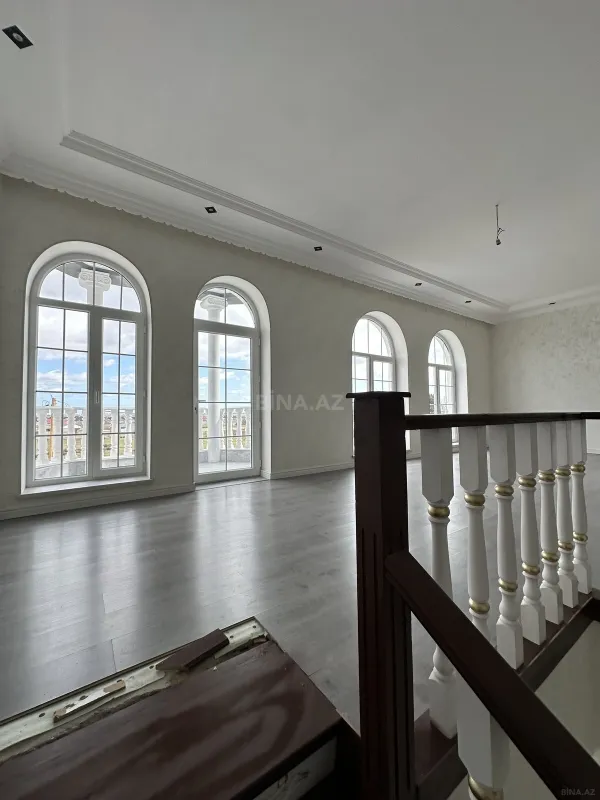 Satılır 6 otaqlı həyət evi 200 m²