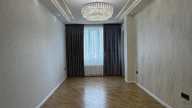 Satılır 3 otaqlı mənzil 120 m² — Bakı, Memar Əcəmi yanı 3 otaq 120.00 m²