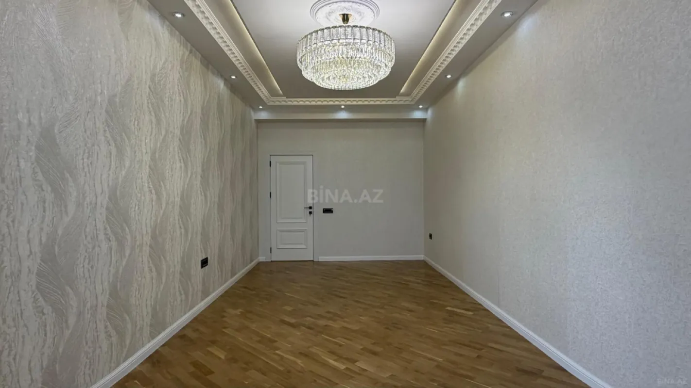 Satılır 3 otaqlı mənzil 120 m²