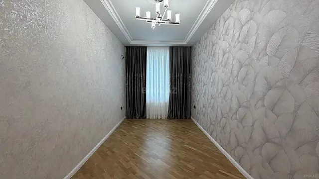 Satılır 3 otaqlı mənzil 120 m²