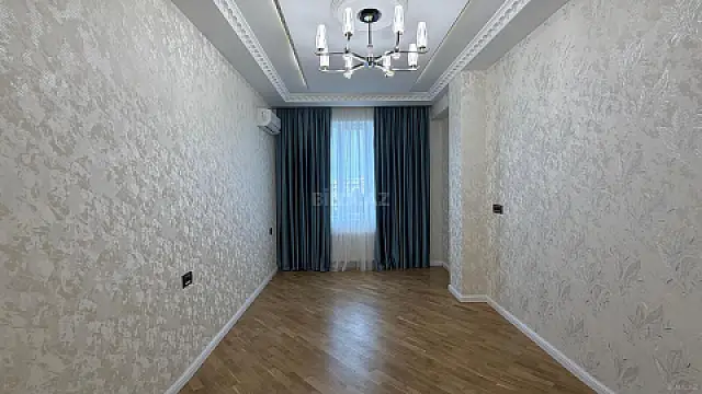 Satılır 3 otaqlı mənzil 120 m²