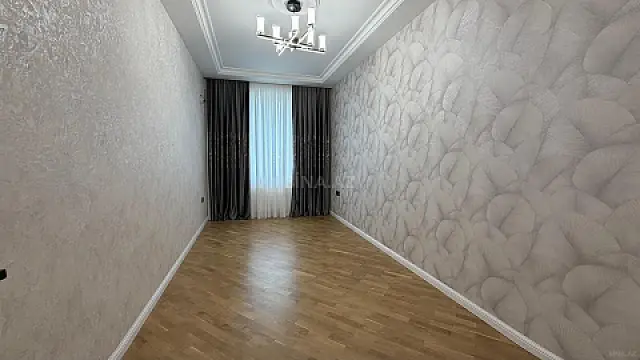 Satılır 3 otaqlı mənzil 120 m²