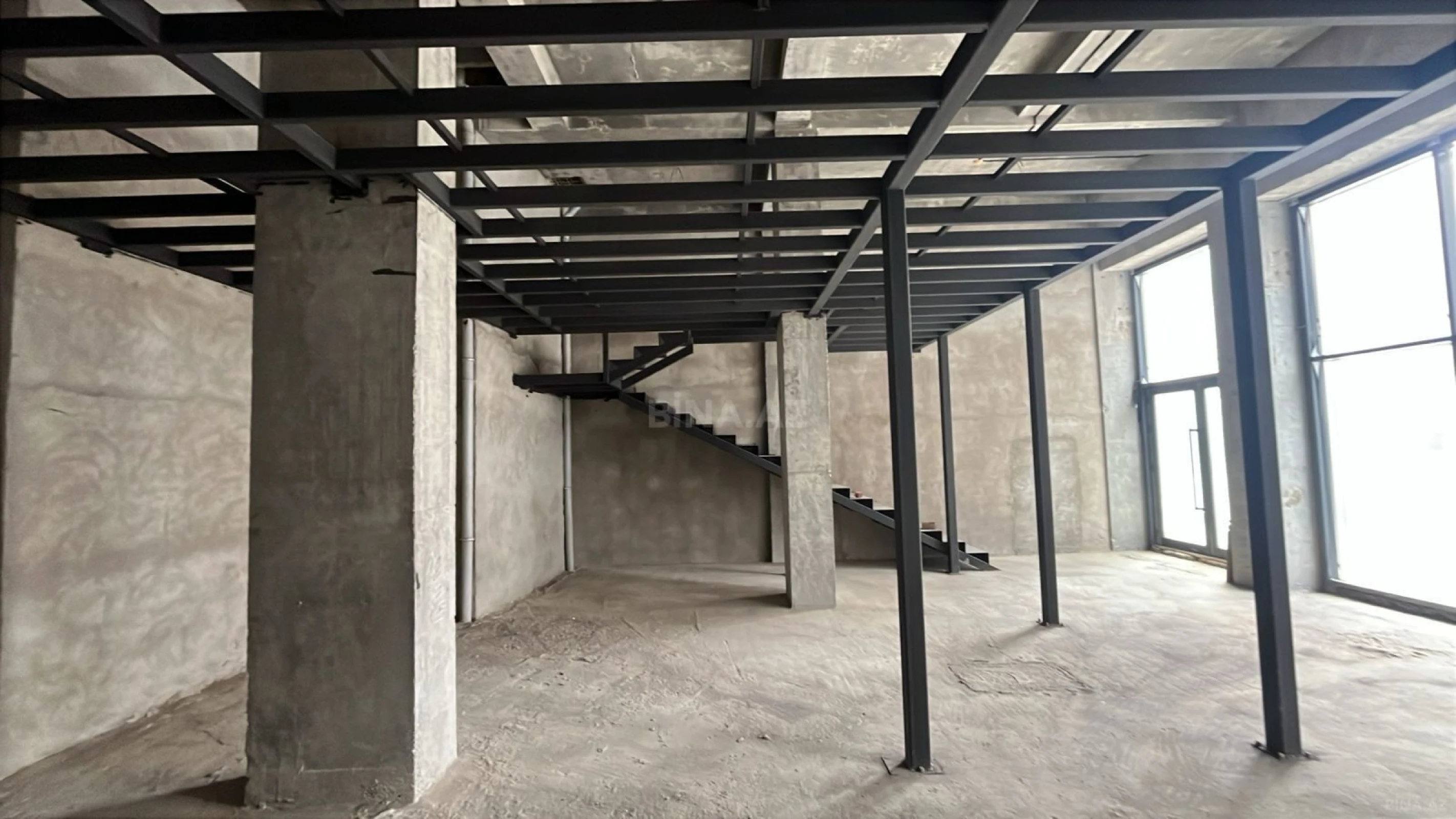 Kirayə verilir obyekt 200 m²