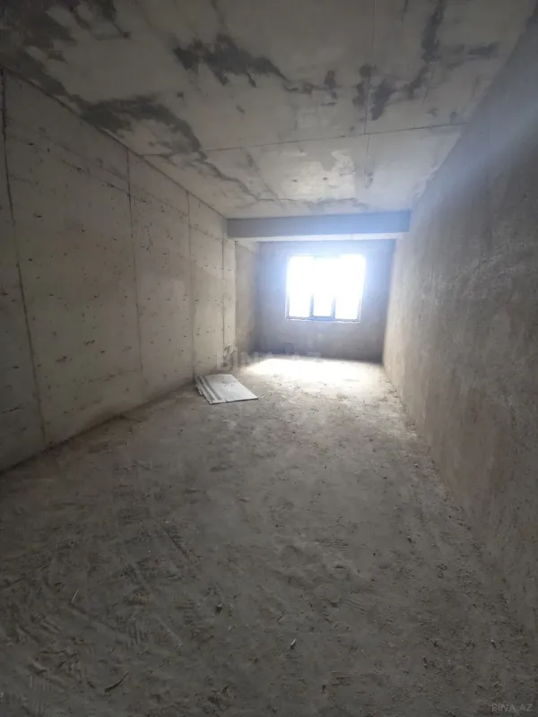 Satılır 3 otaqlı mənzil 139 m²