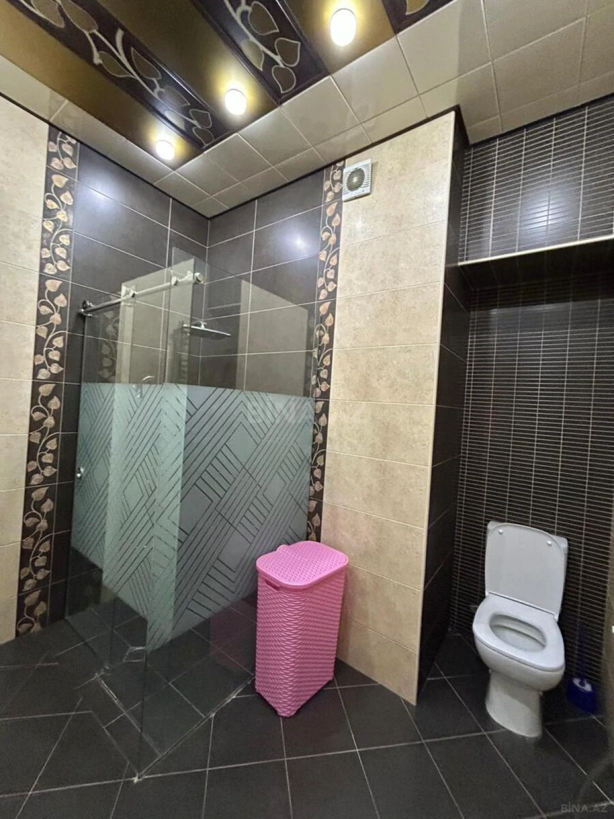 Kirayə verilir 3 otaqlı mənzil 170 m²