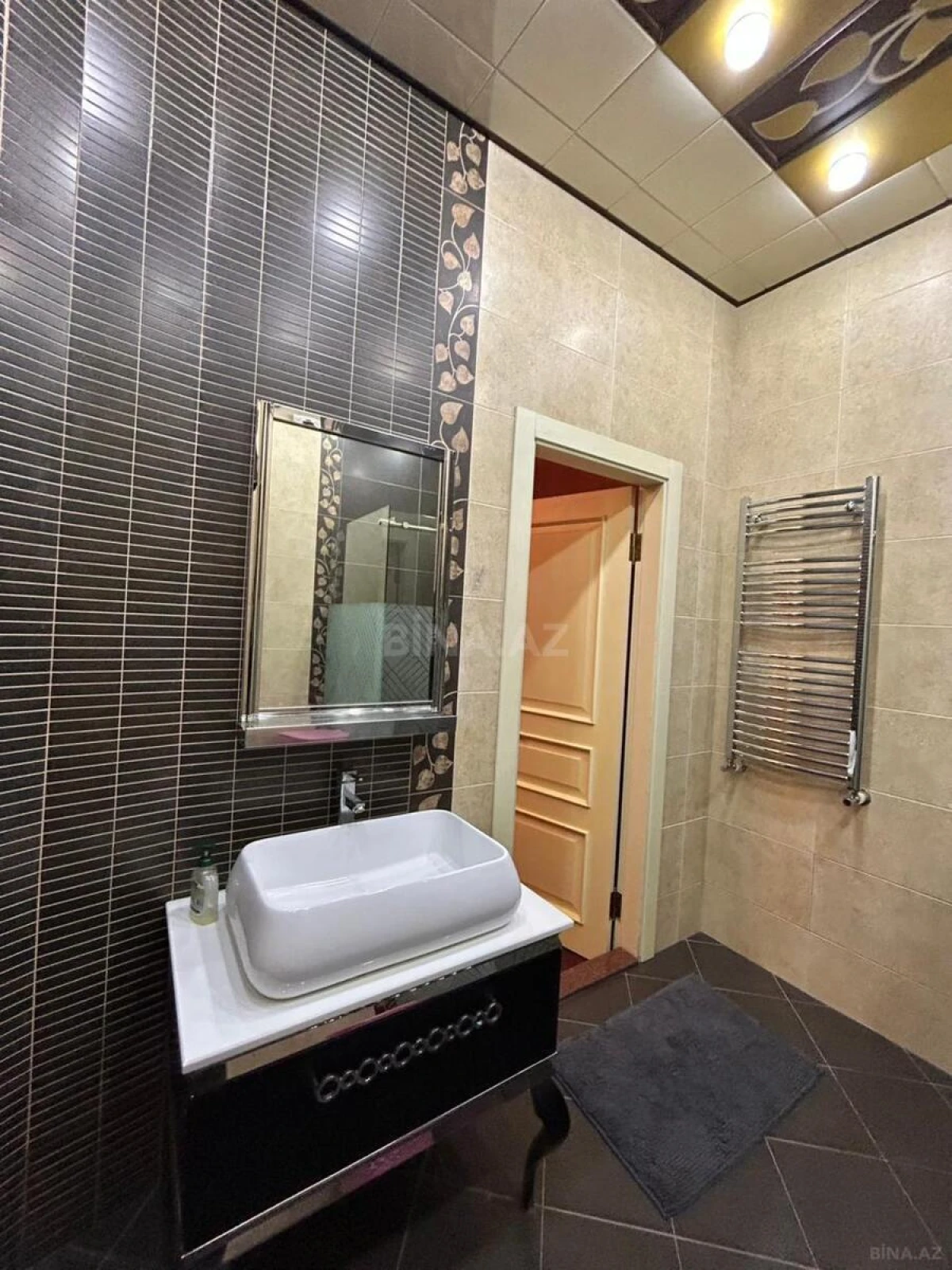 Kirayə verilir 3 otaqlı mənzil 170 m²