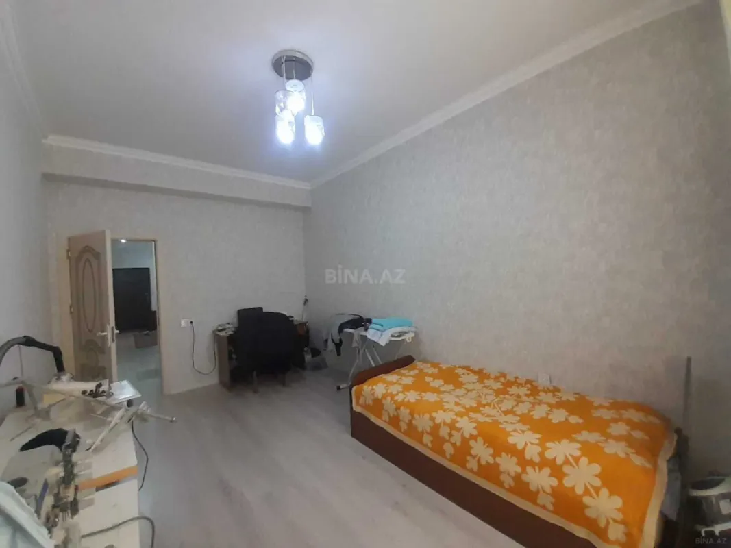 Satılır 3 otaqlı mənzil 120 m²