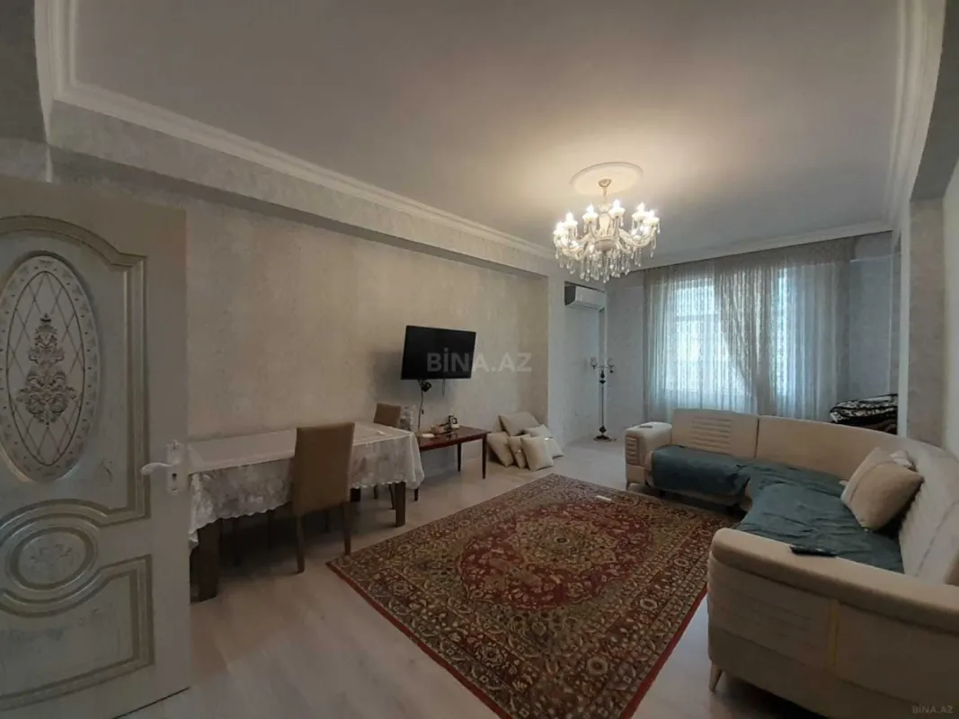 Satılır 3 otaqlı mənzil 120 m²