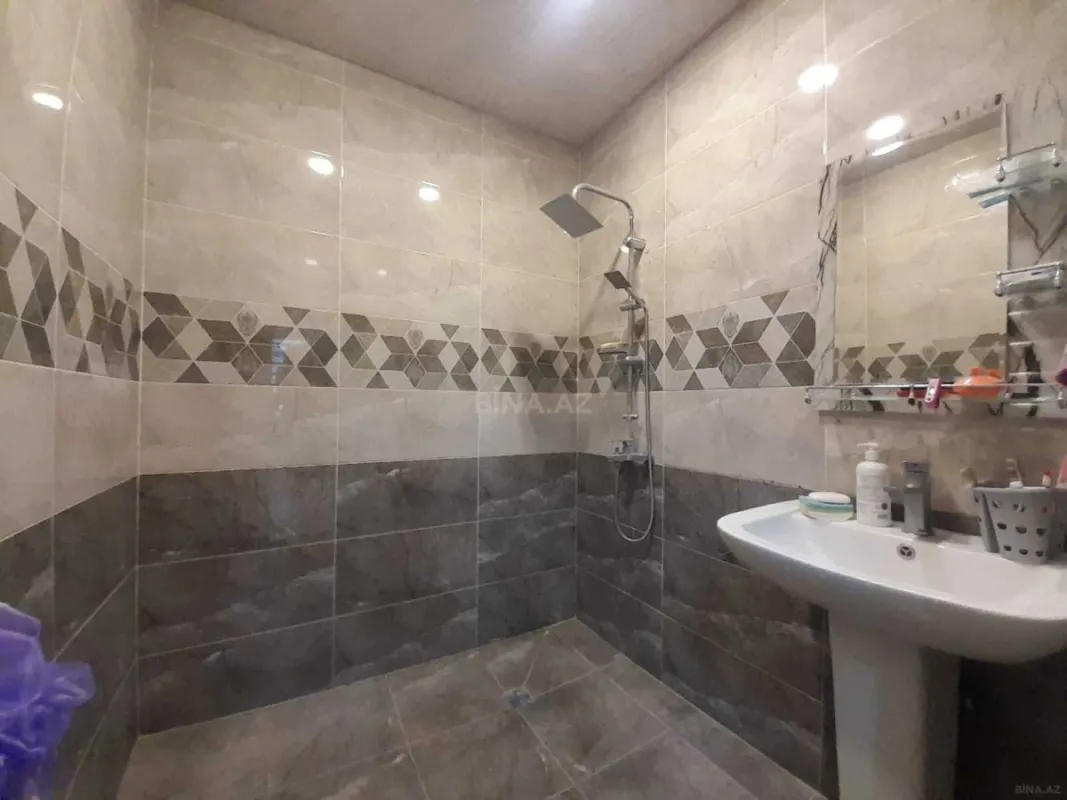 Satılır 3 otaqlı mənzil 120 m²