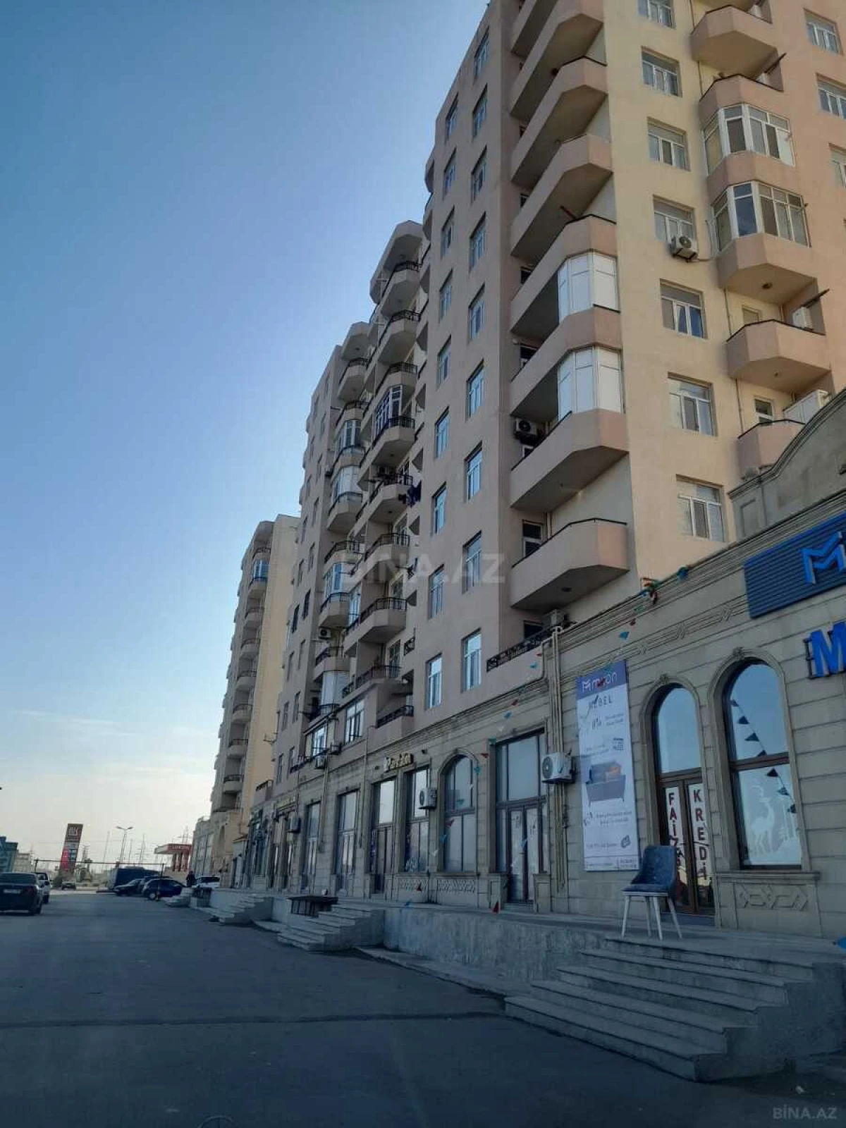 Satılır 3 otaqlı mənzil 120 m²