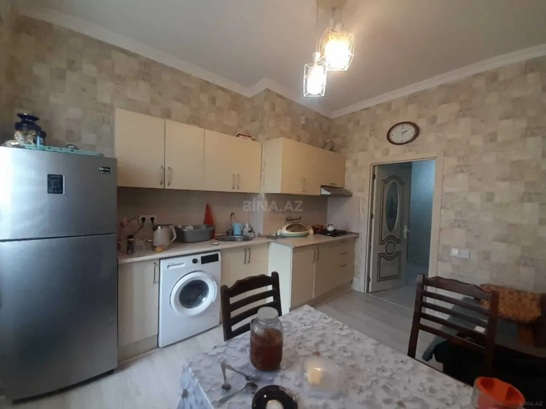 Satılır 3 otaqlı mənzil 120 m²