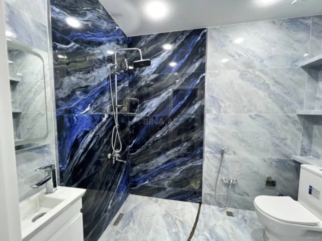 Kirayə verilir 3 otaqlı mənzil 150 m²