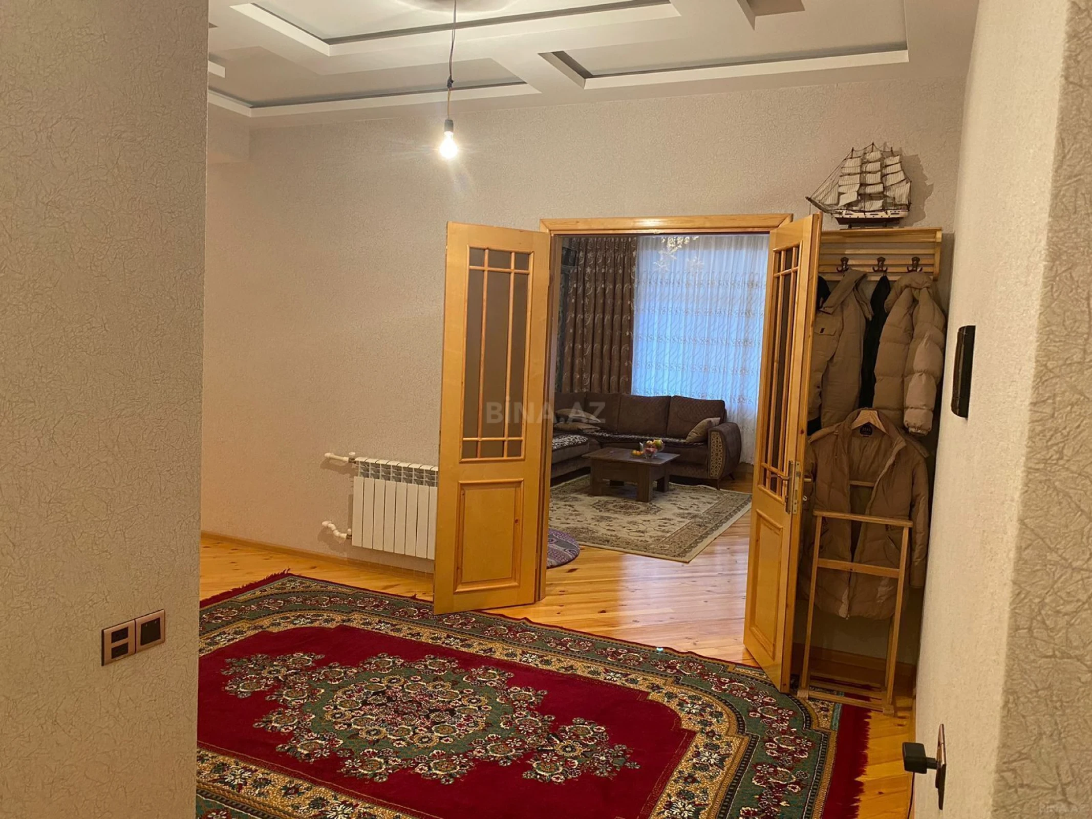 Satılır 2 otaqlı mənzil 101 m²