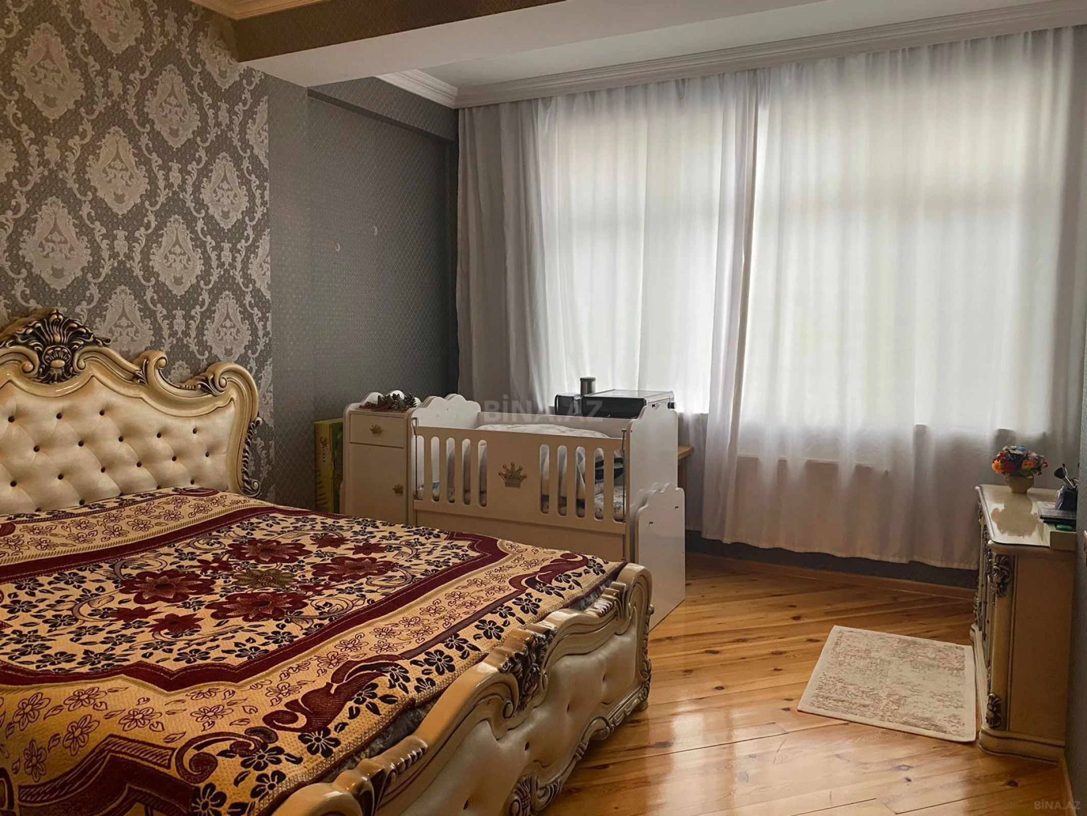 Satılır 2 otaqlı mənzil 101 m²