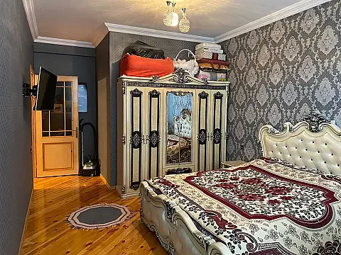 Satılır 2 otaqlı mənzil 101 m²