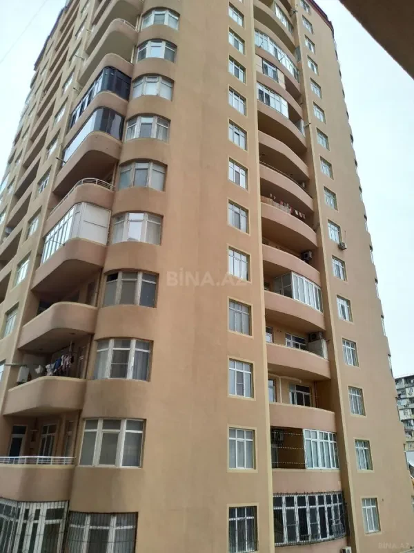 Satılır 2 otaqlı mənzil 101 m²