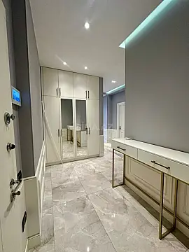 Satılır 3 otaqlı mənzil 120 m²