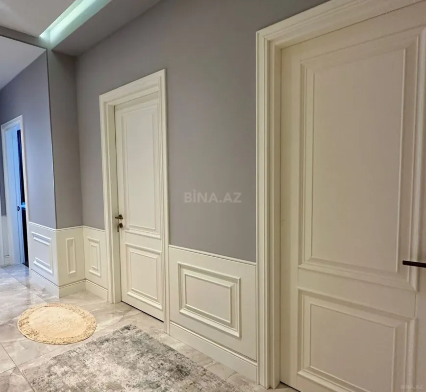 Satılır 3 otaqlı mənzil 120 m²