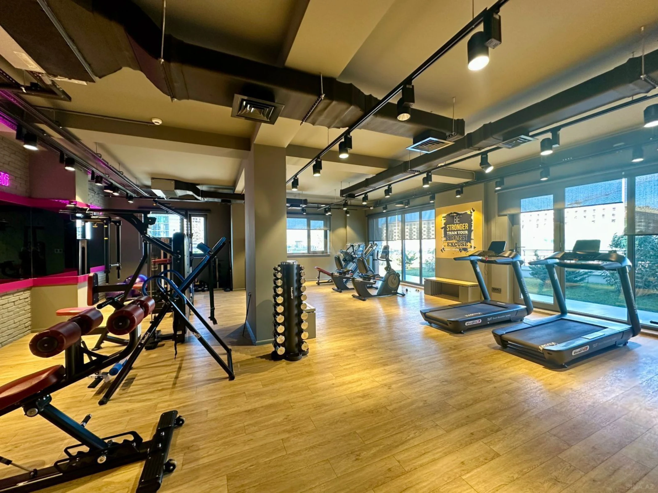 Satılır 3 otaqlı mənzil 120 m²