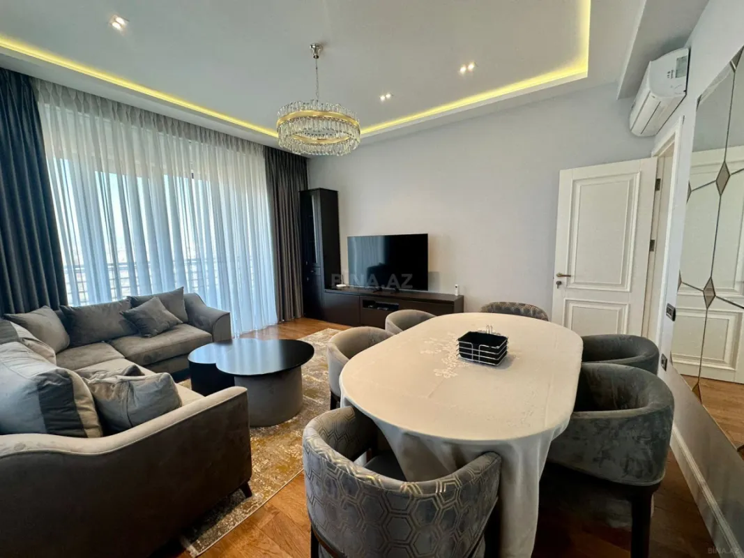 Satılır 3 otaqlı mənzil 120 m²