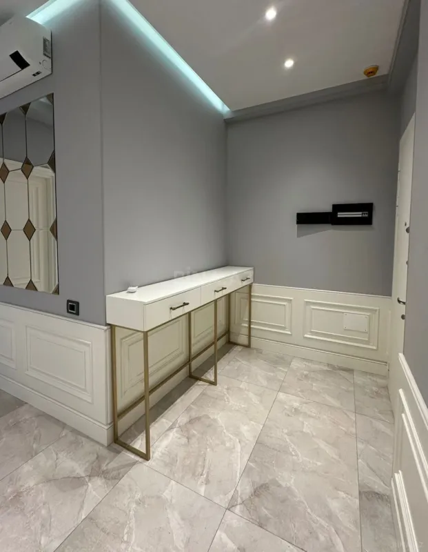 Satılır 3 otaqlı mənzil 120 m²