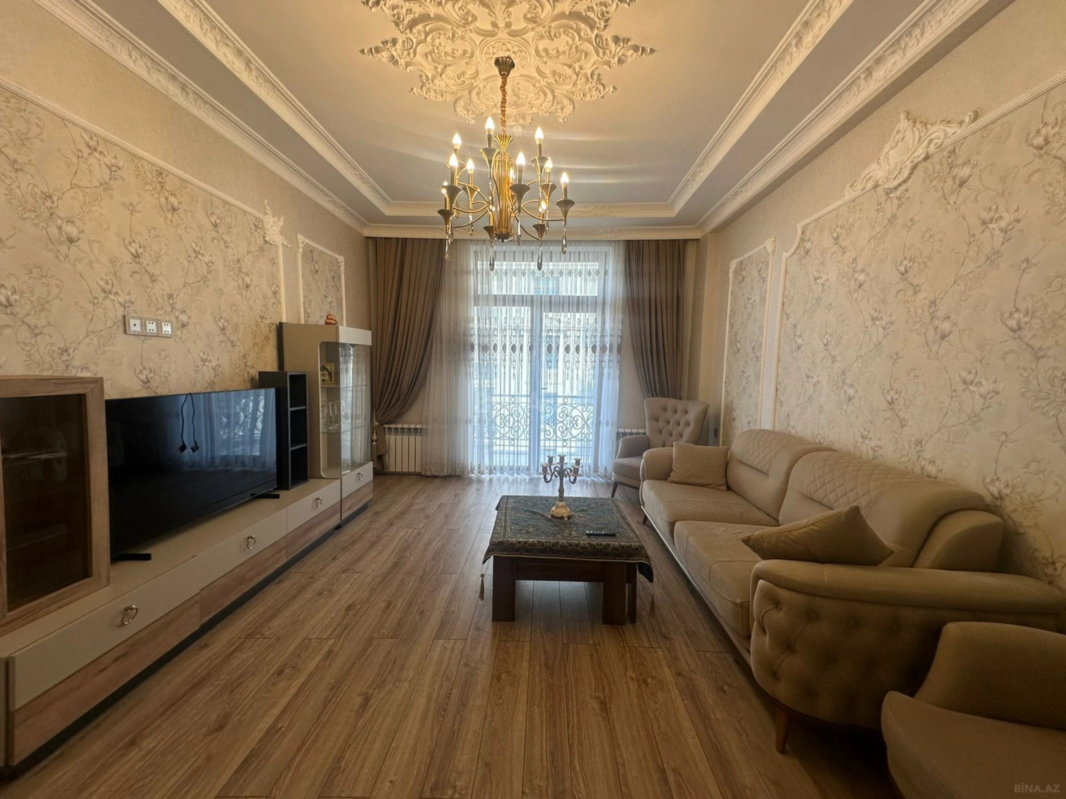 Satılır 2 otaqlı mənzil 92 m²