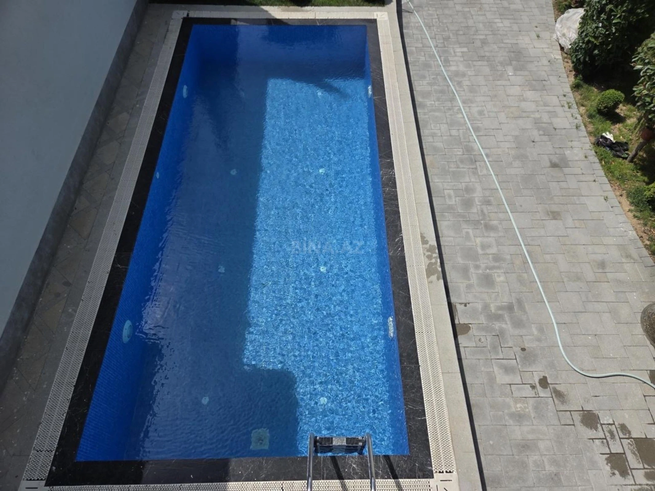 Kirayə verilir 4 otaqlı həyət evi 290 m²