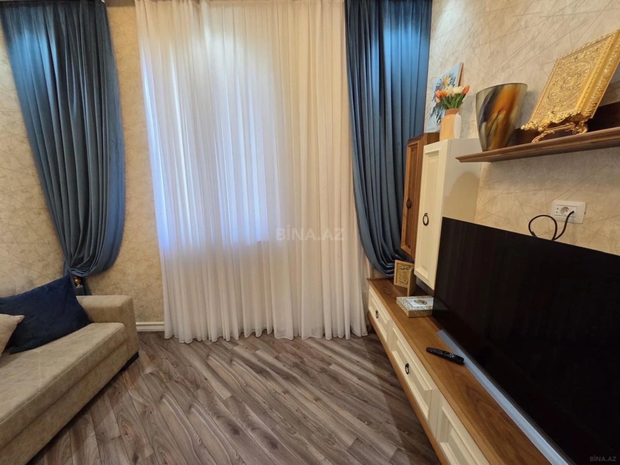 Kirayə verilir 4 otaqlı həyət evi 290 m²