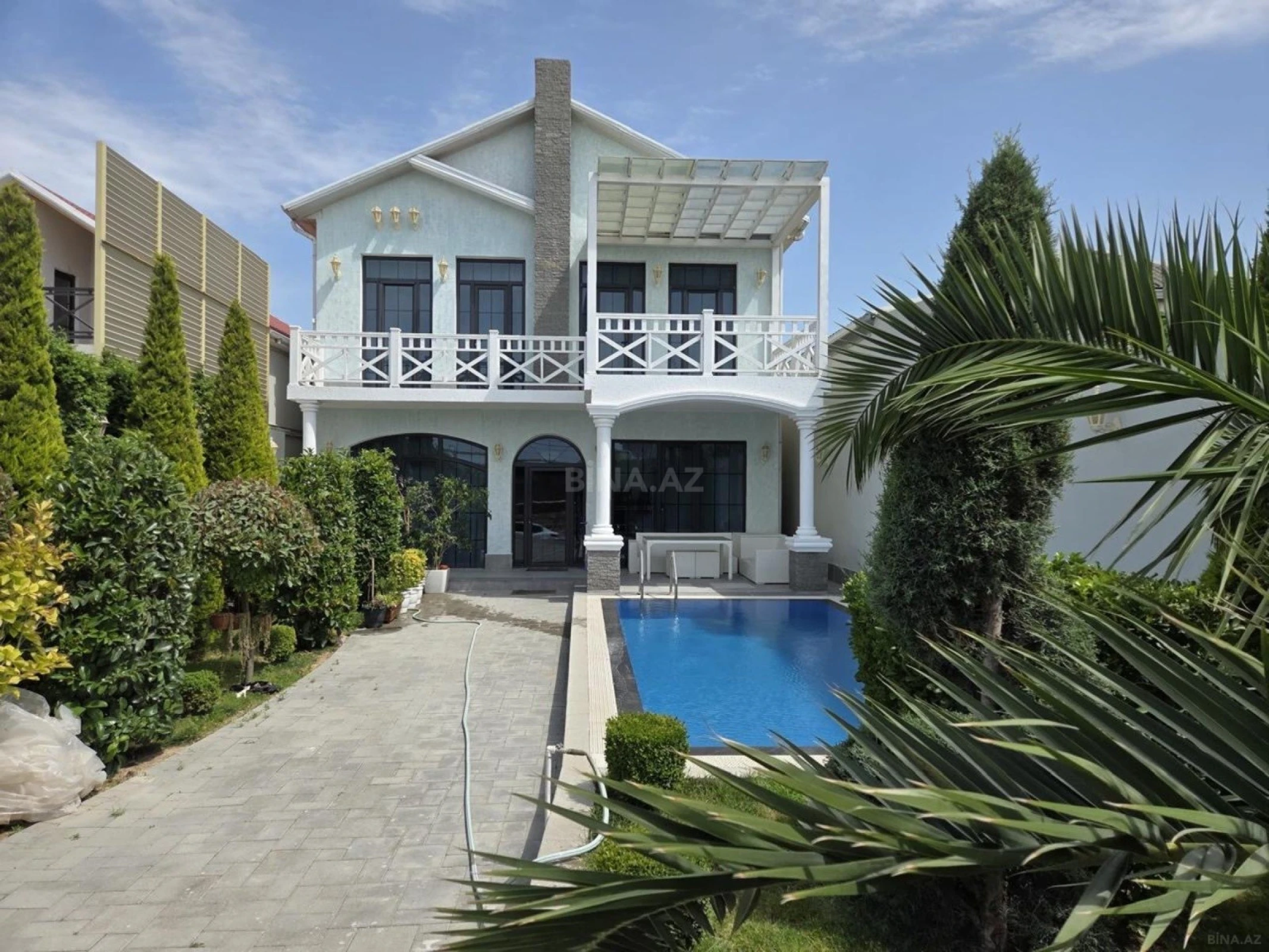 Kirayə verilir 4 otaqlı həyət evi 290 m²