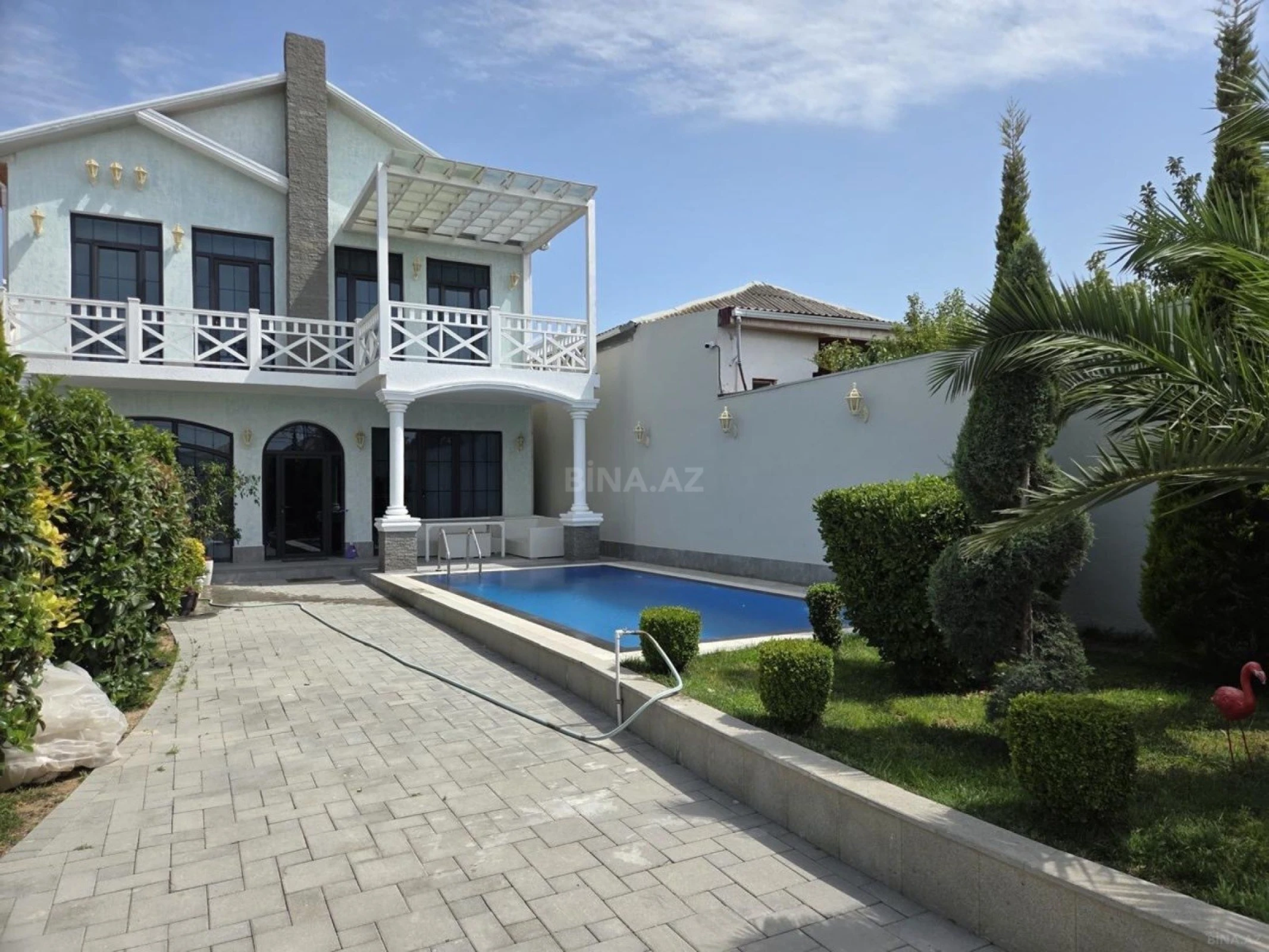 Kirayə verilir 4 otaqlı həyət evi 290 m²