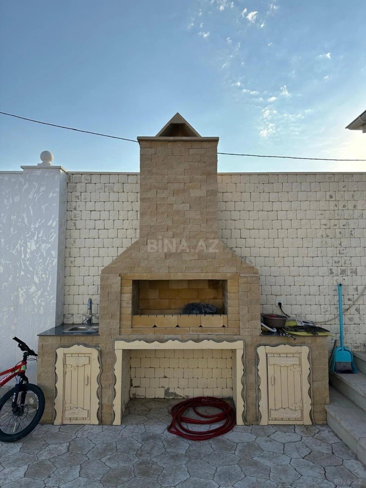 Kirayə verilir 4 otaqlı həyət evi 250 m²