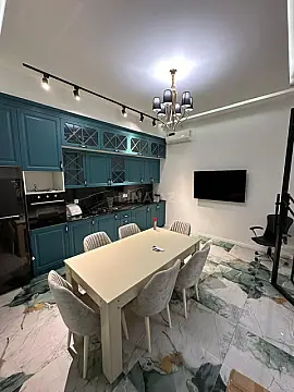 Kirayə verilir 4 otaqlı həyət evi 250 m²