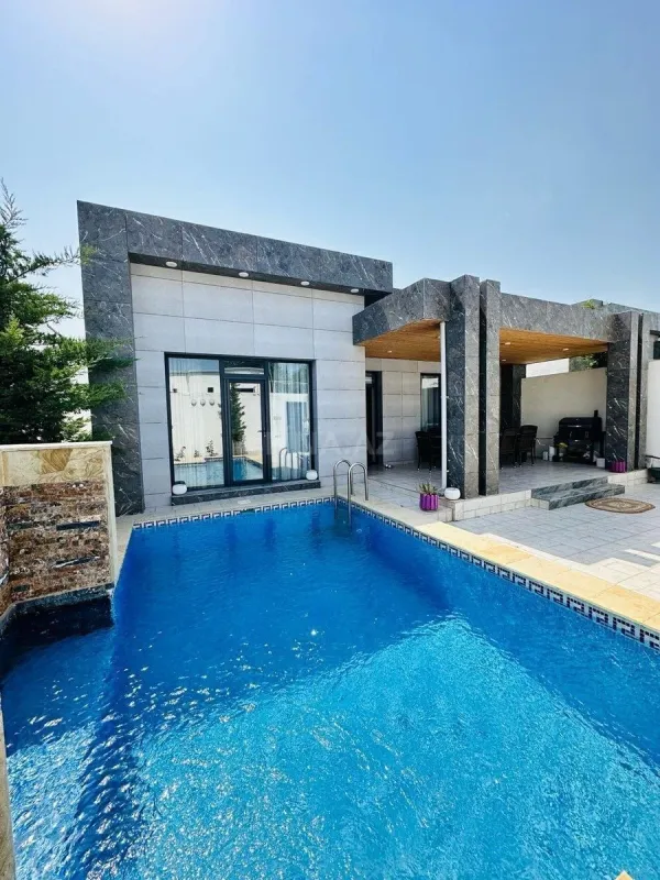 Kirayə verilir 4 otaqlı həyət evi 220 m²