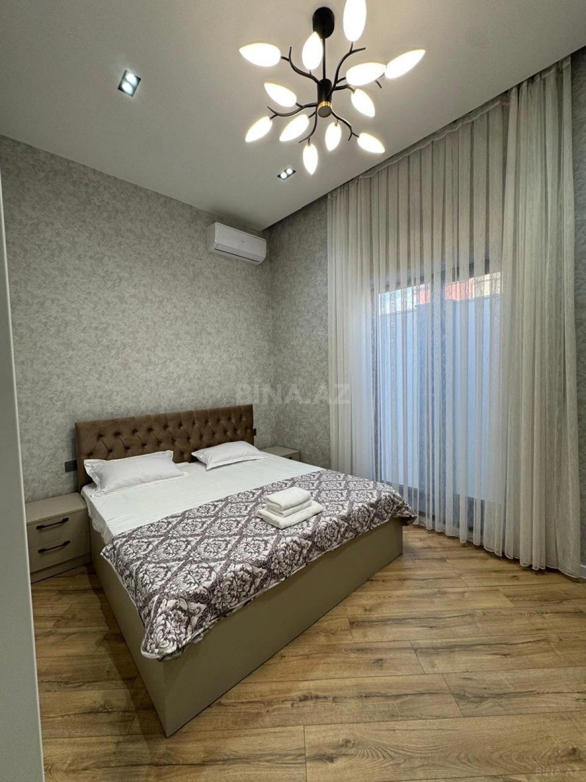 Kirayə verilir 4 otaqlı həyət evi 240 m²