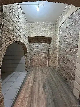 Satılır obyekt 80 m²