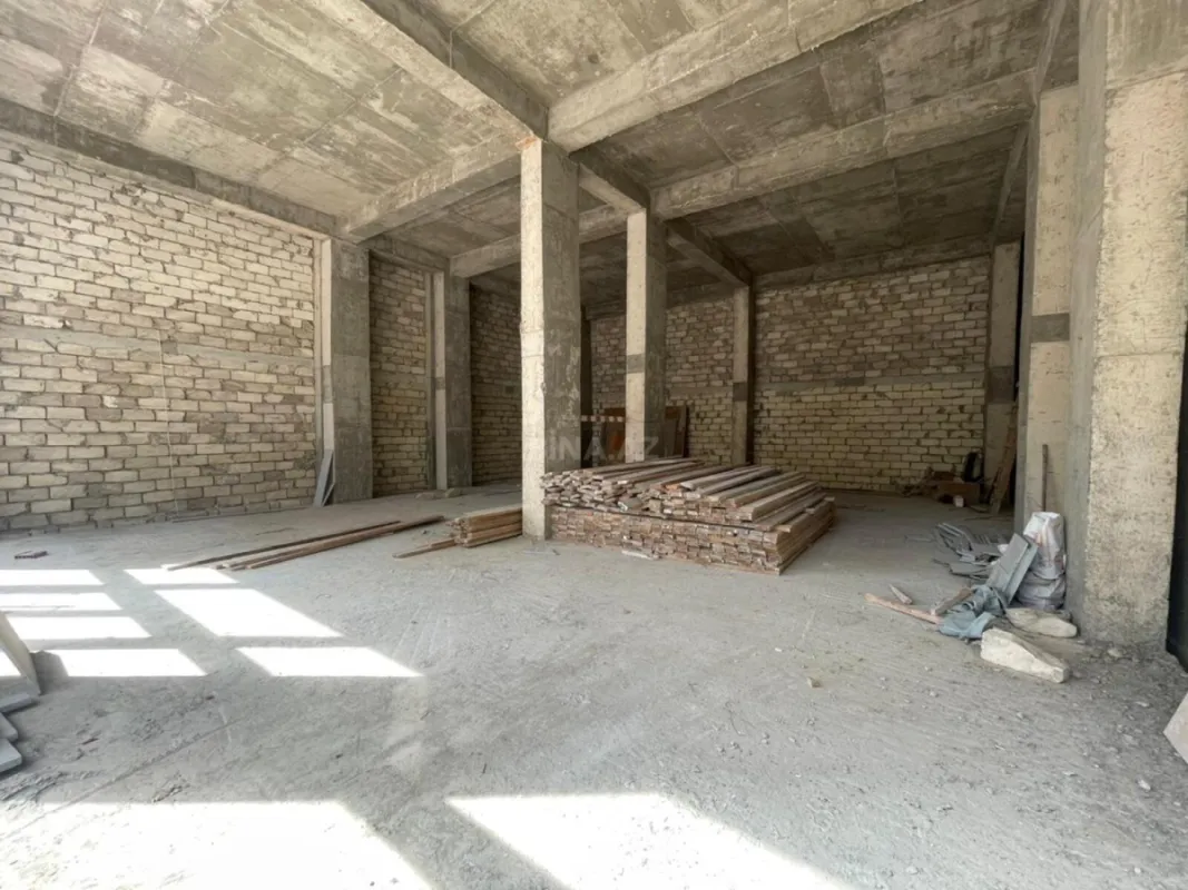 Kirayə verilir obyekt 165 m²