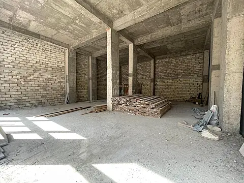 Kirayə verilir obyekt 165 m²