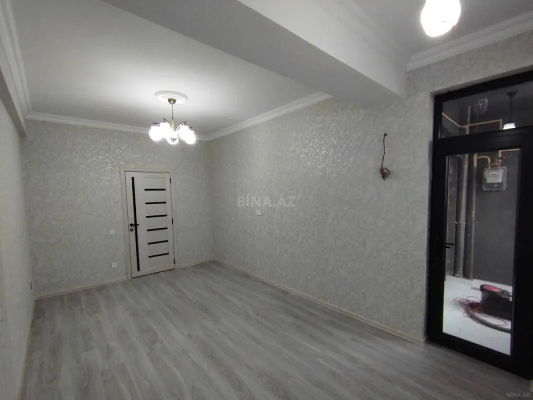 Satılır 2 otaqlı mənzil 71 m²