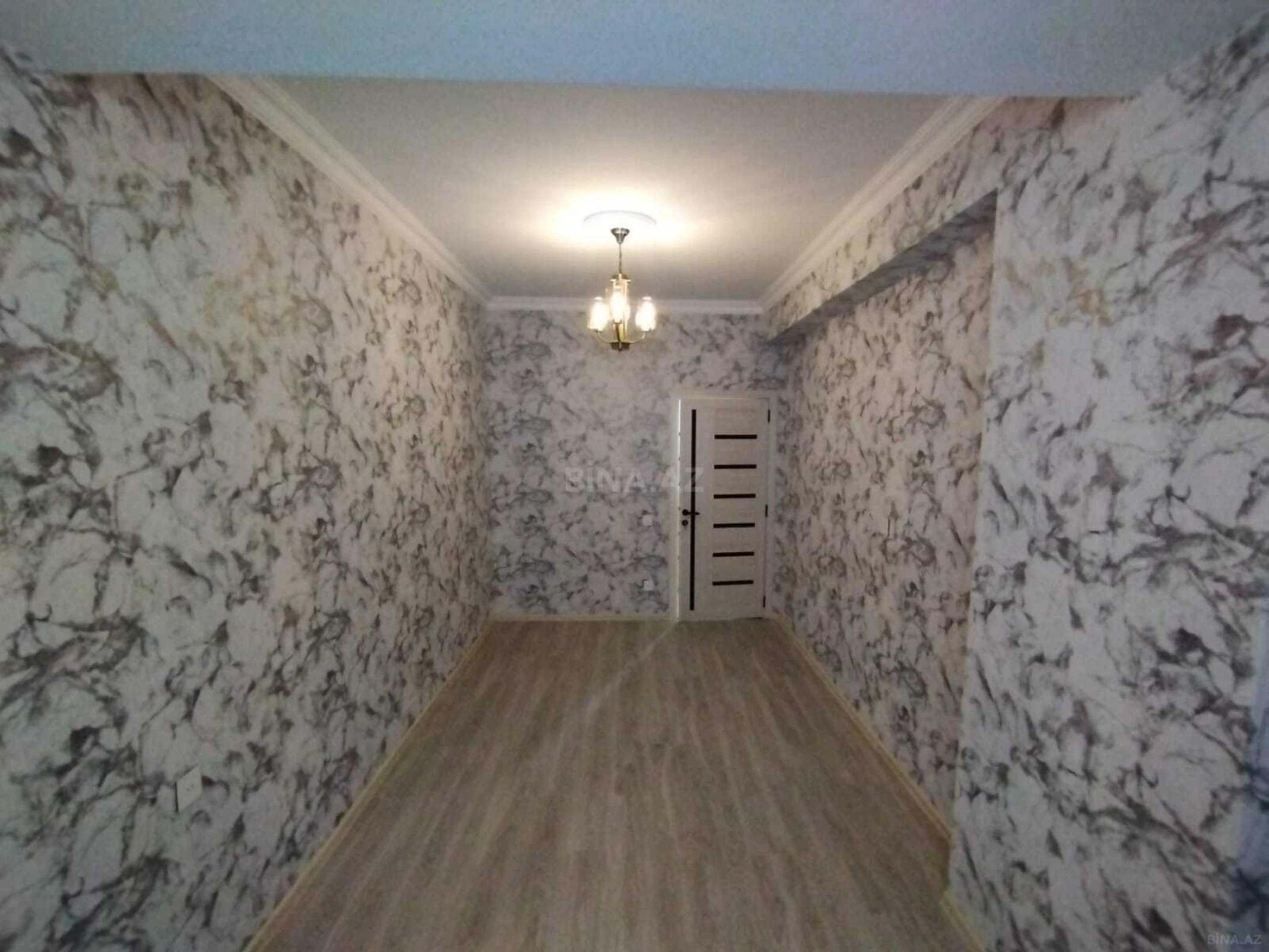 Satılır 2 otaqlı mənzil 71 m²