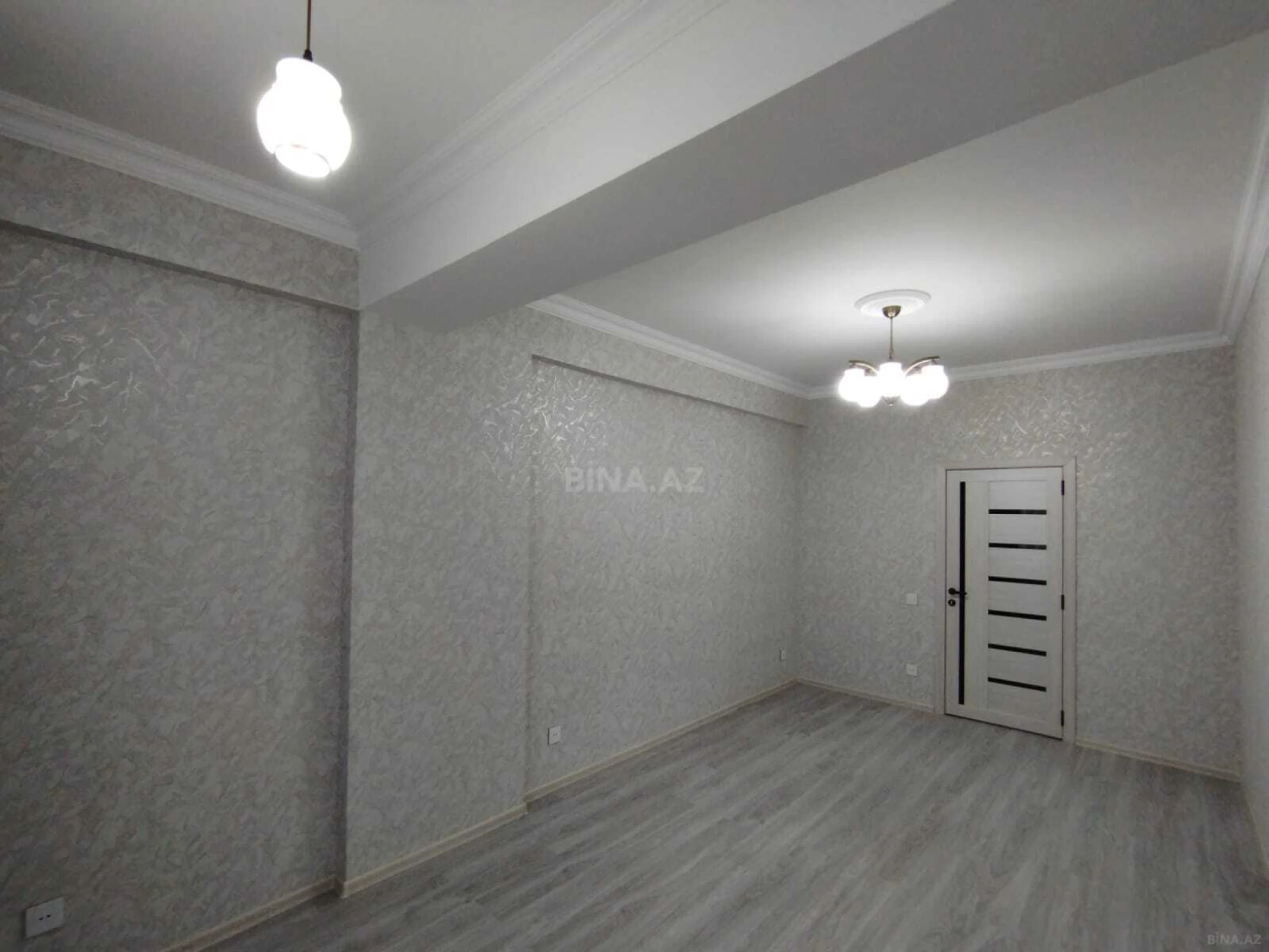 Satılır 2 otaqlı mənzil 71 m²