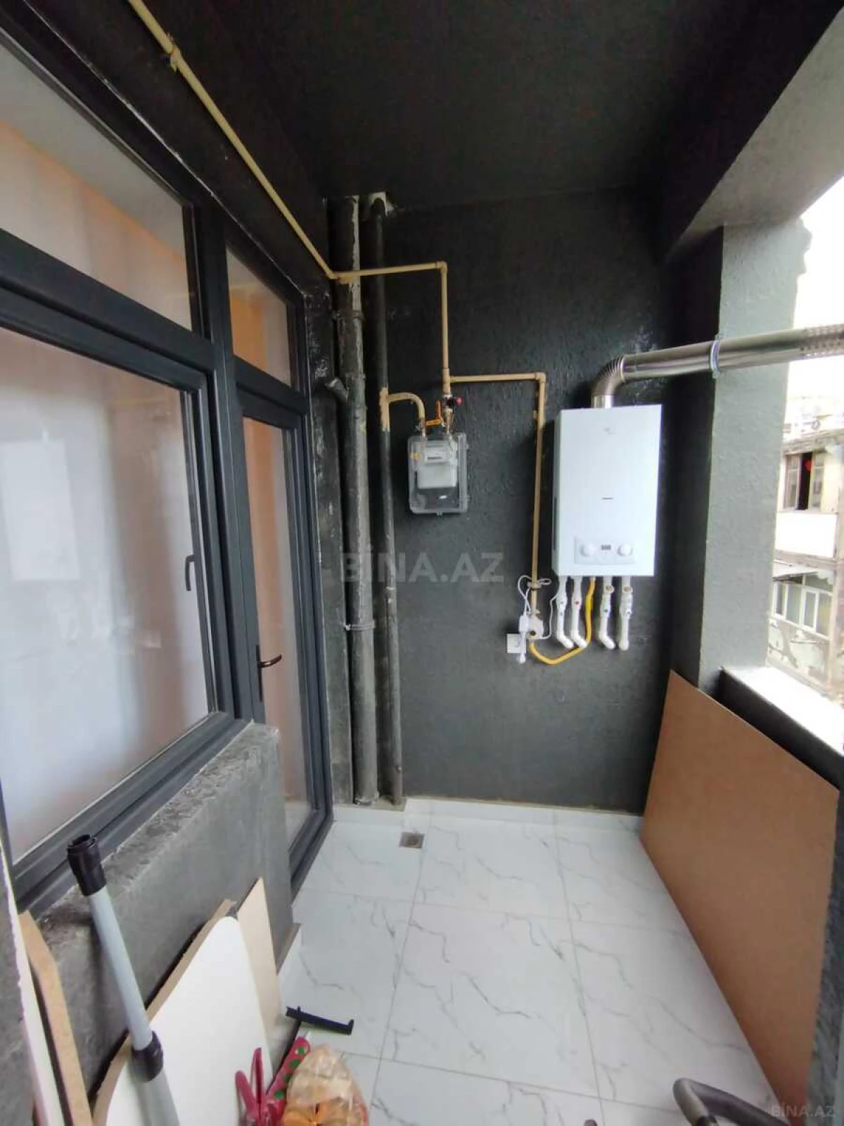 Satılır 2 otaqlı mənzil 71 m²