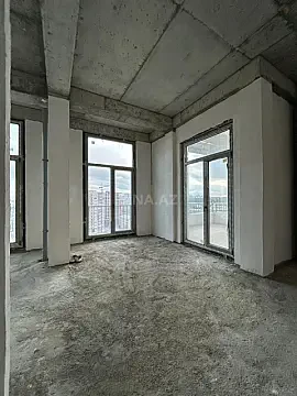 Satılır 5 otaqlı mənzil 280 m²