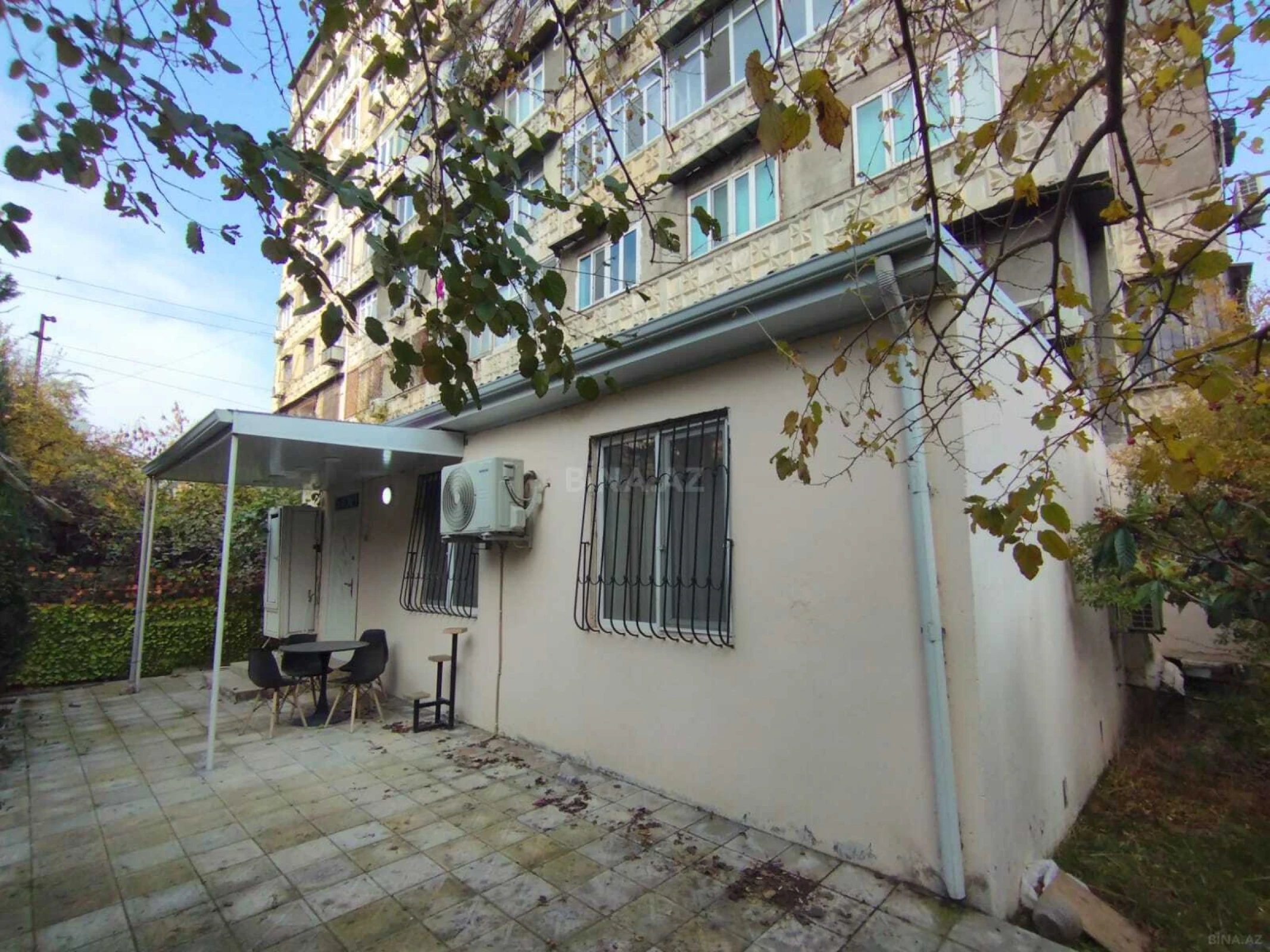 Satılır 3 otaqlı mənzil 111 m²