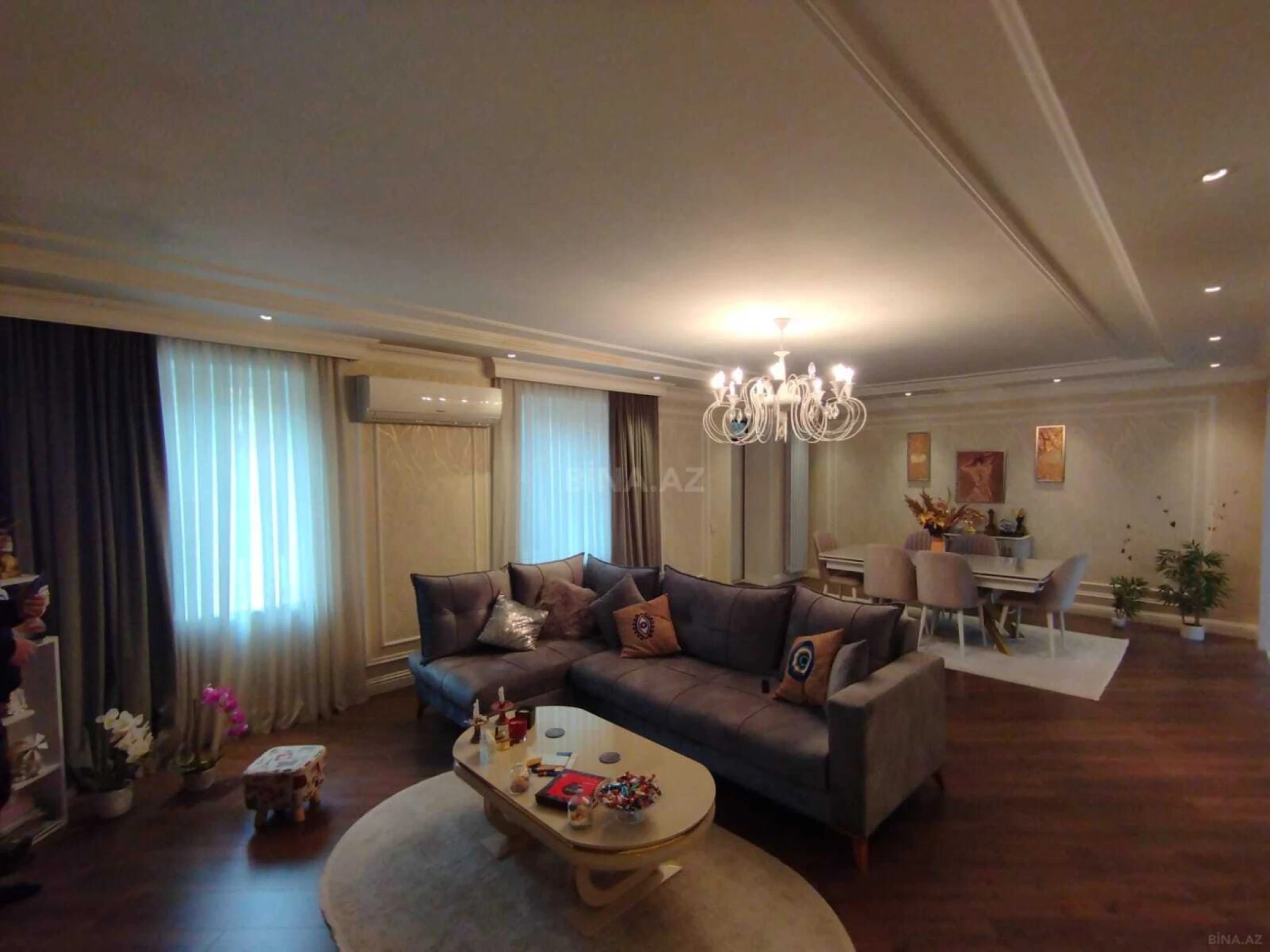 Satılır 3 otaqlı mənzil 111 m²