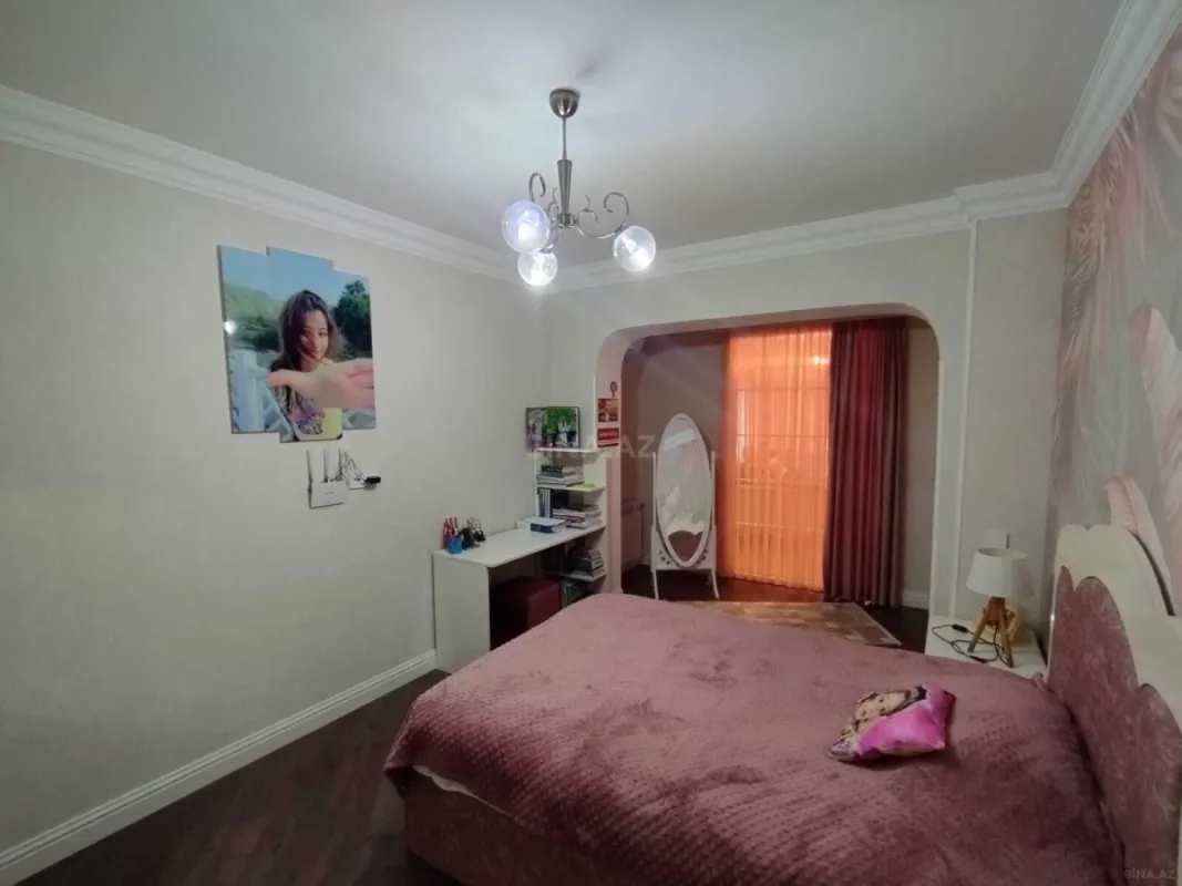 Satılır 3 otaqlı mənzil 111 m²