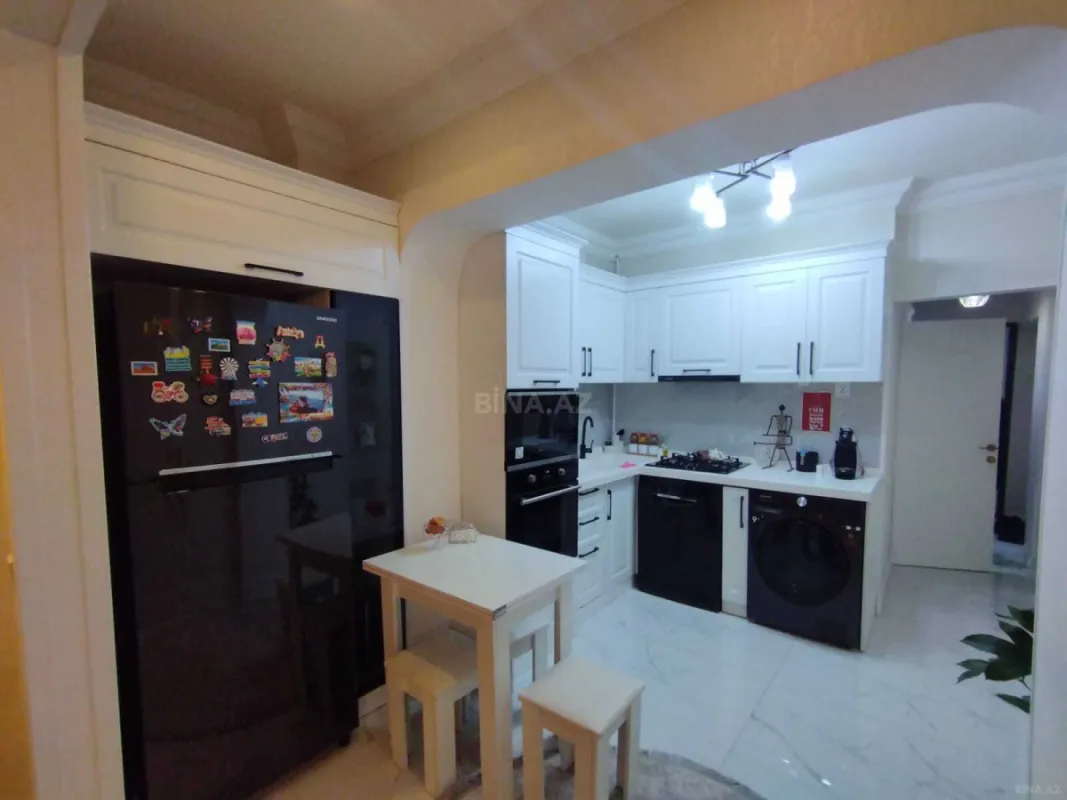 Satılır 3 otaqlı mənzil 111 m²